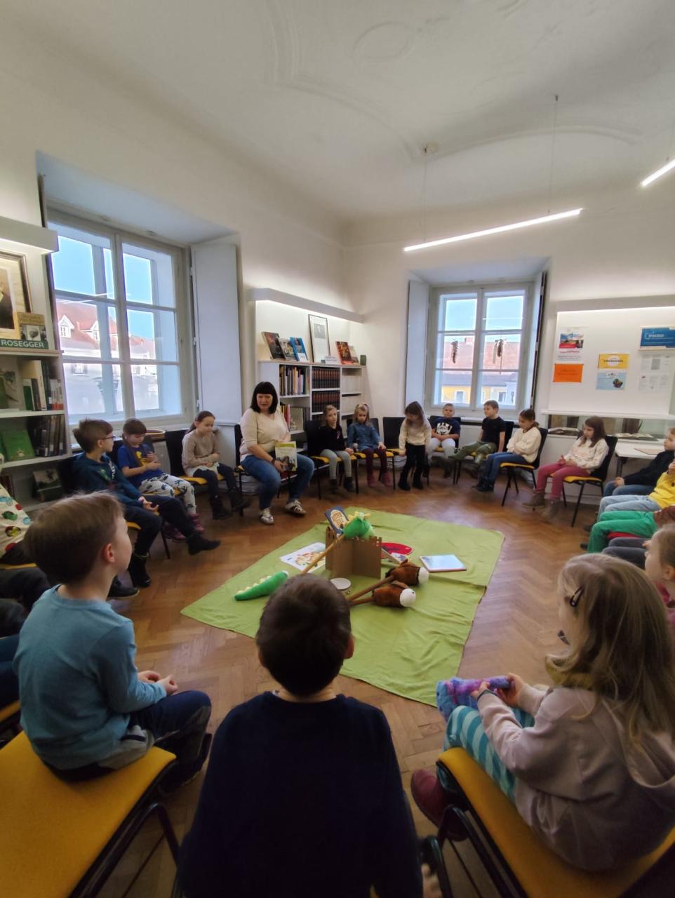 Hier ist ein Bild von einer Veranstaltung zu sehen.