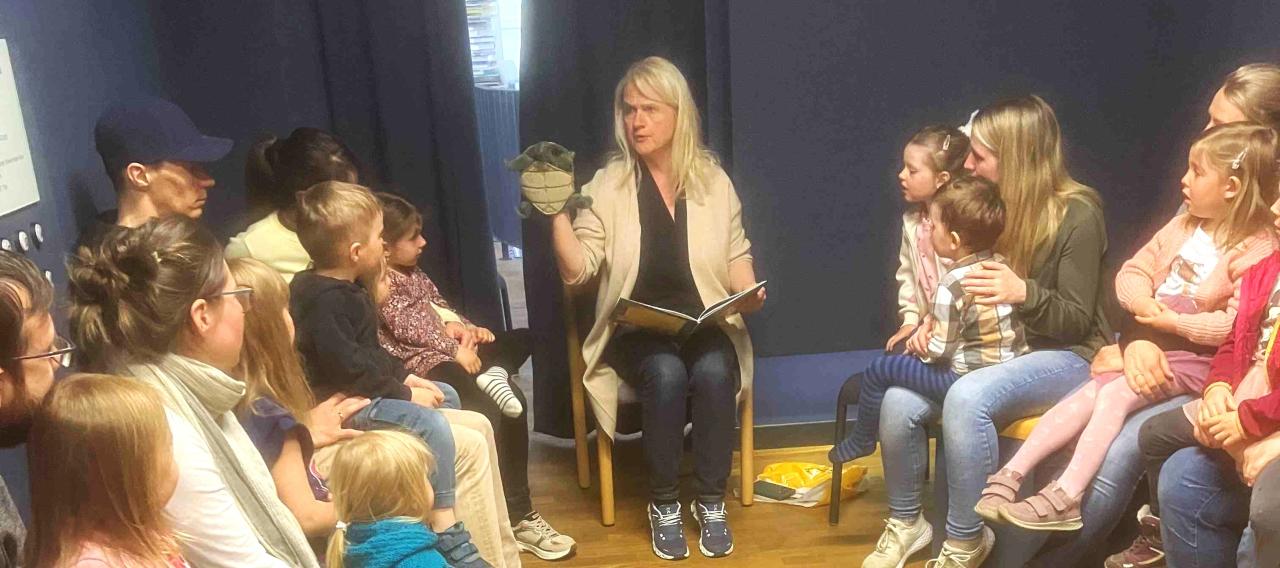 Hier ist ein Bild von einer Veranstaltung zu sehen.