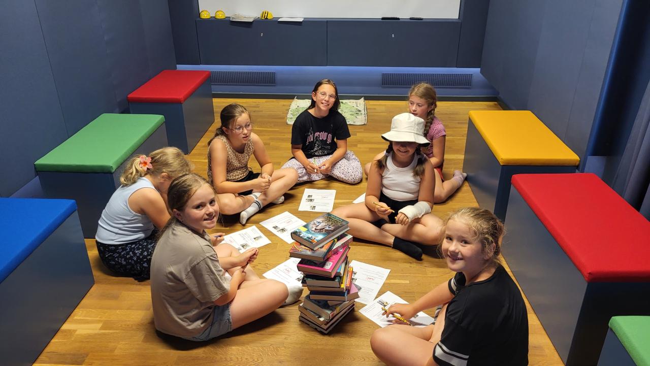 Hier ist ein Bild von einer Veranstaltung zu sehen.
