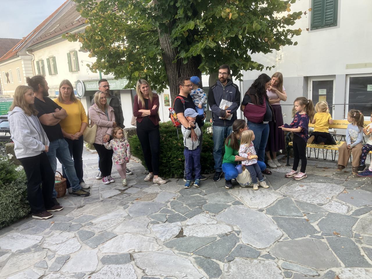 Hier ist ein Bild von einer Veranstaltung zu sehen.