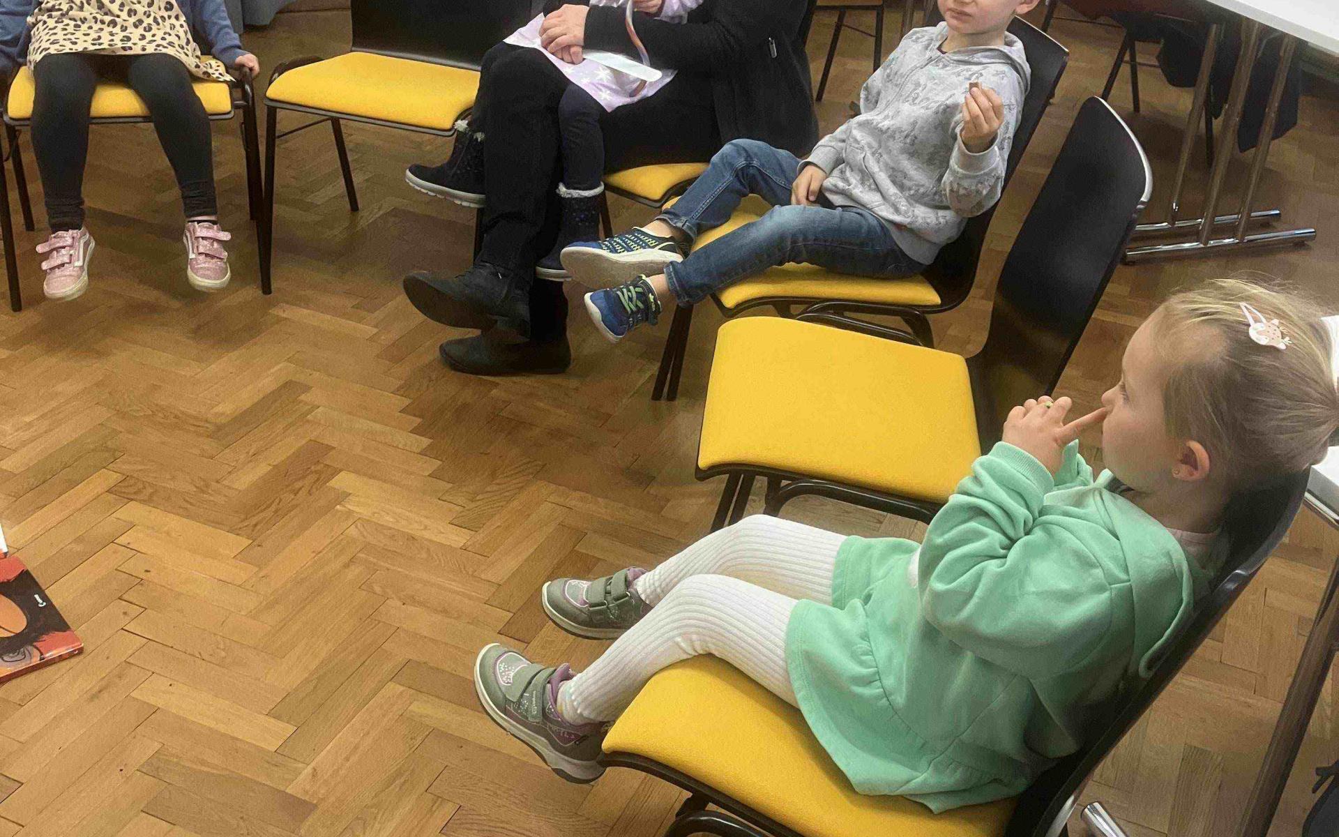 Hier ist ein Bild von einer Leseaktion.