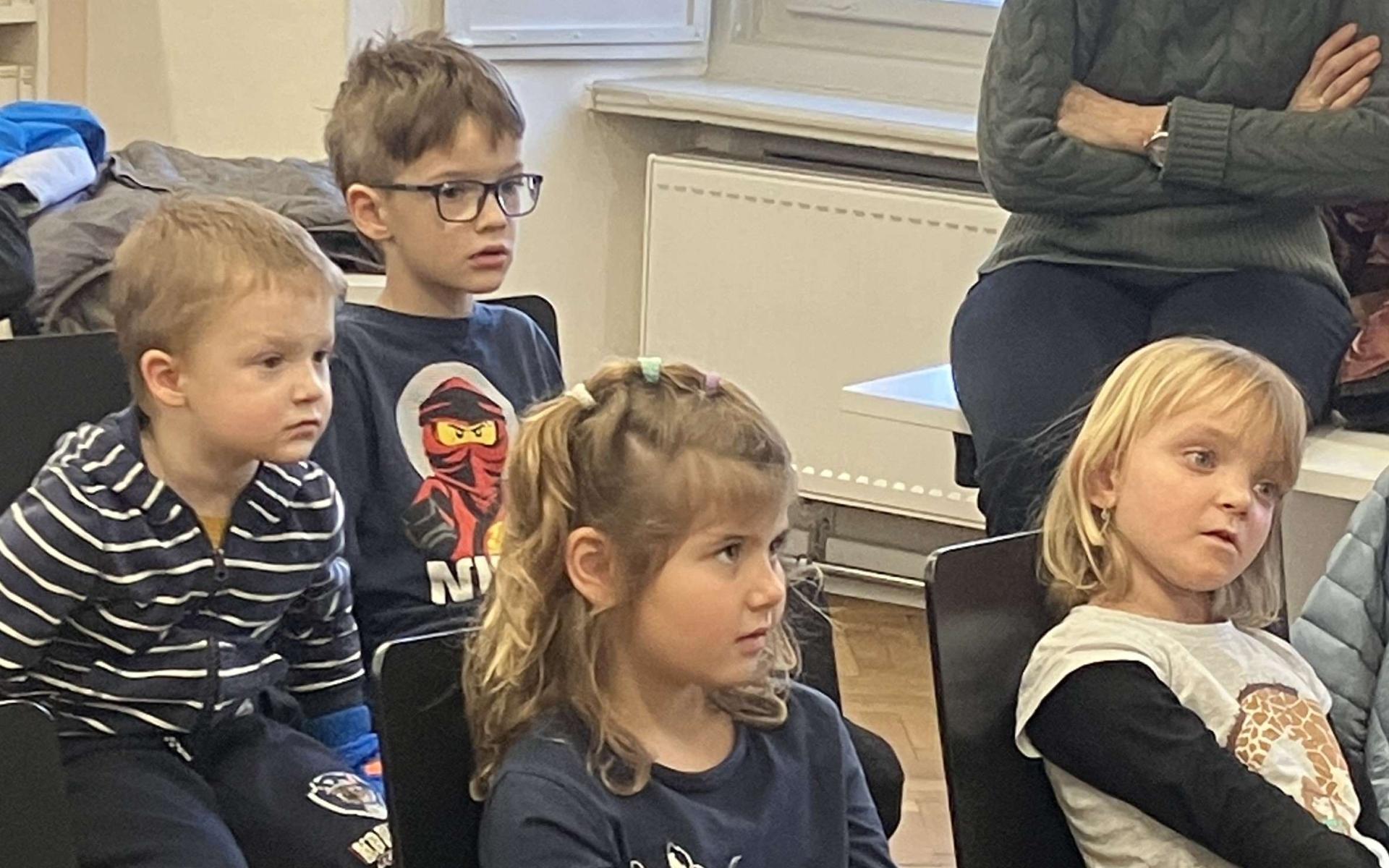 Hier ist ein Bild von einer Veranstaltung zu sehen.