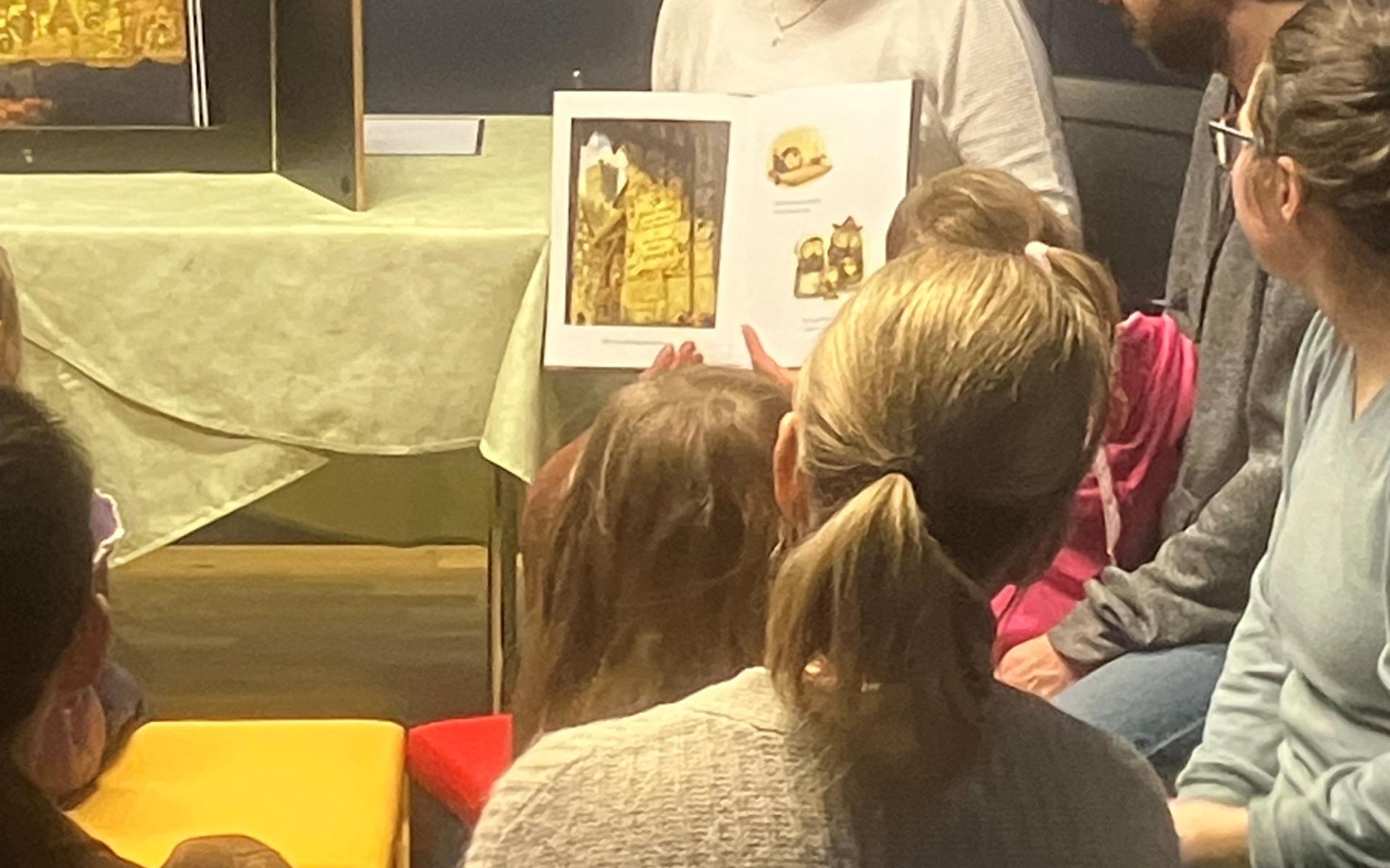 Hier ist ein Bild von einer Veranstaltung zu sehen.