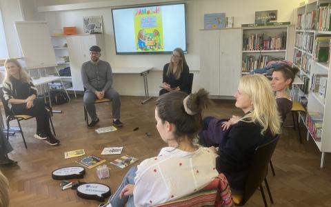 Hier ist ein Bild von einer Veranstaltung zu sehen.