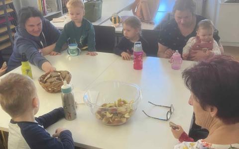 Hier ist ein Bild von einer Veranstaltung zu sehen.